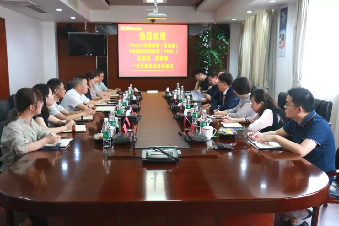 求精各領(lǐng)導熱情接待張浦各領(lǐng)導