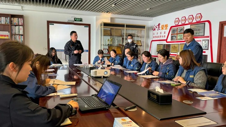 防詐專(zhuān)題講座走進(jìn)求精，警企共筑“防騙墻”